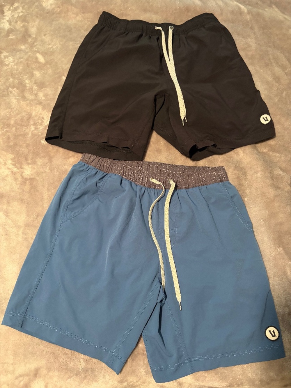 Vuori Kore Shorts - Lined - 7" - Medium - Lot of 2